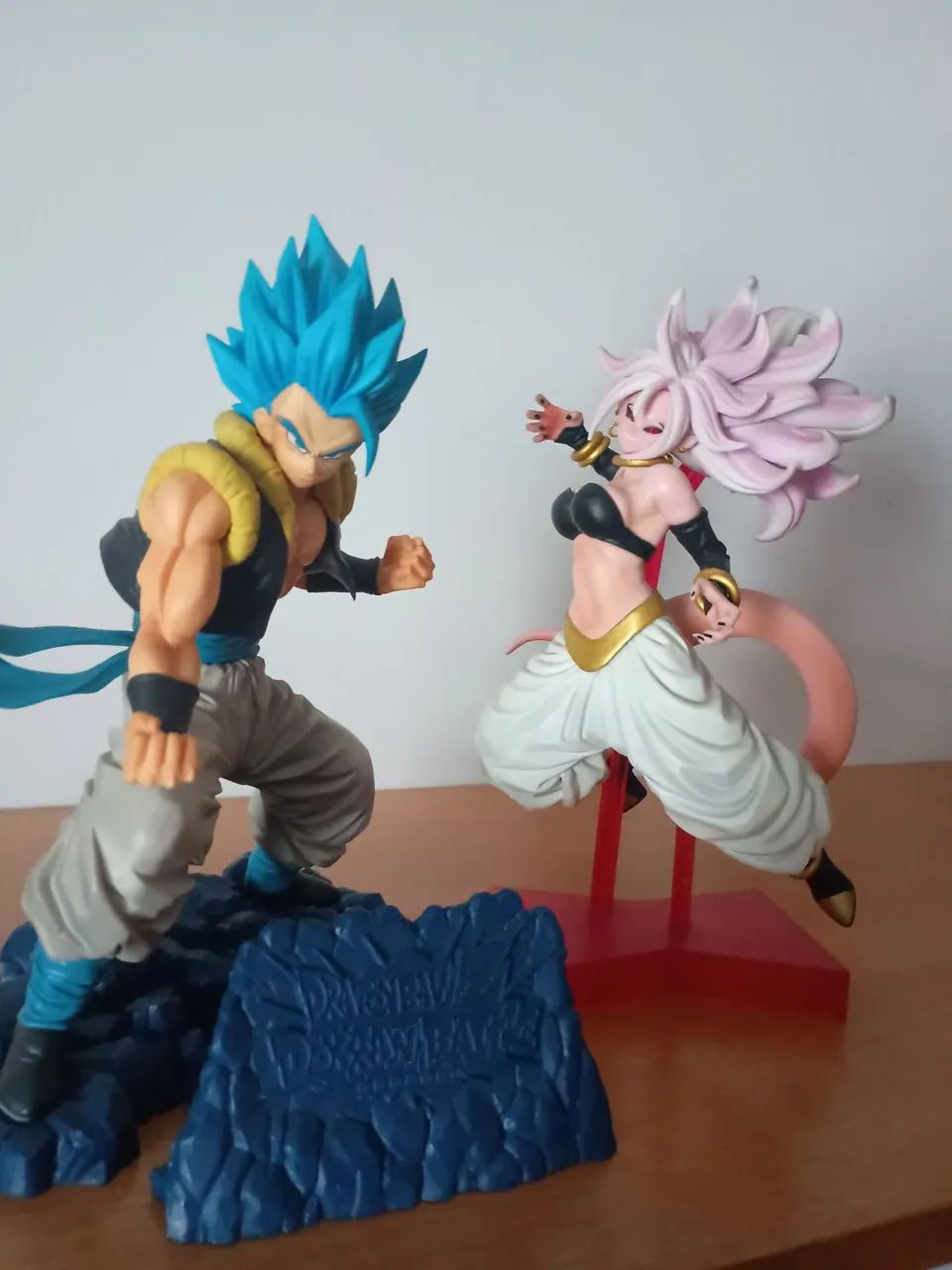 Combo figure 2 - dragonball z