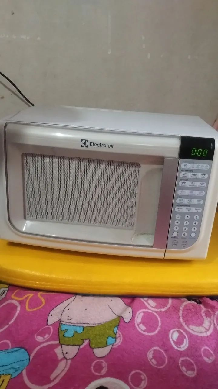 Microondas novinho 