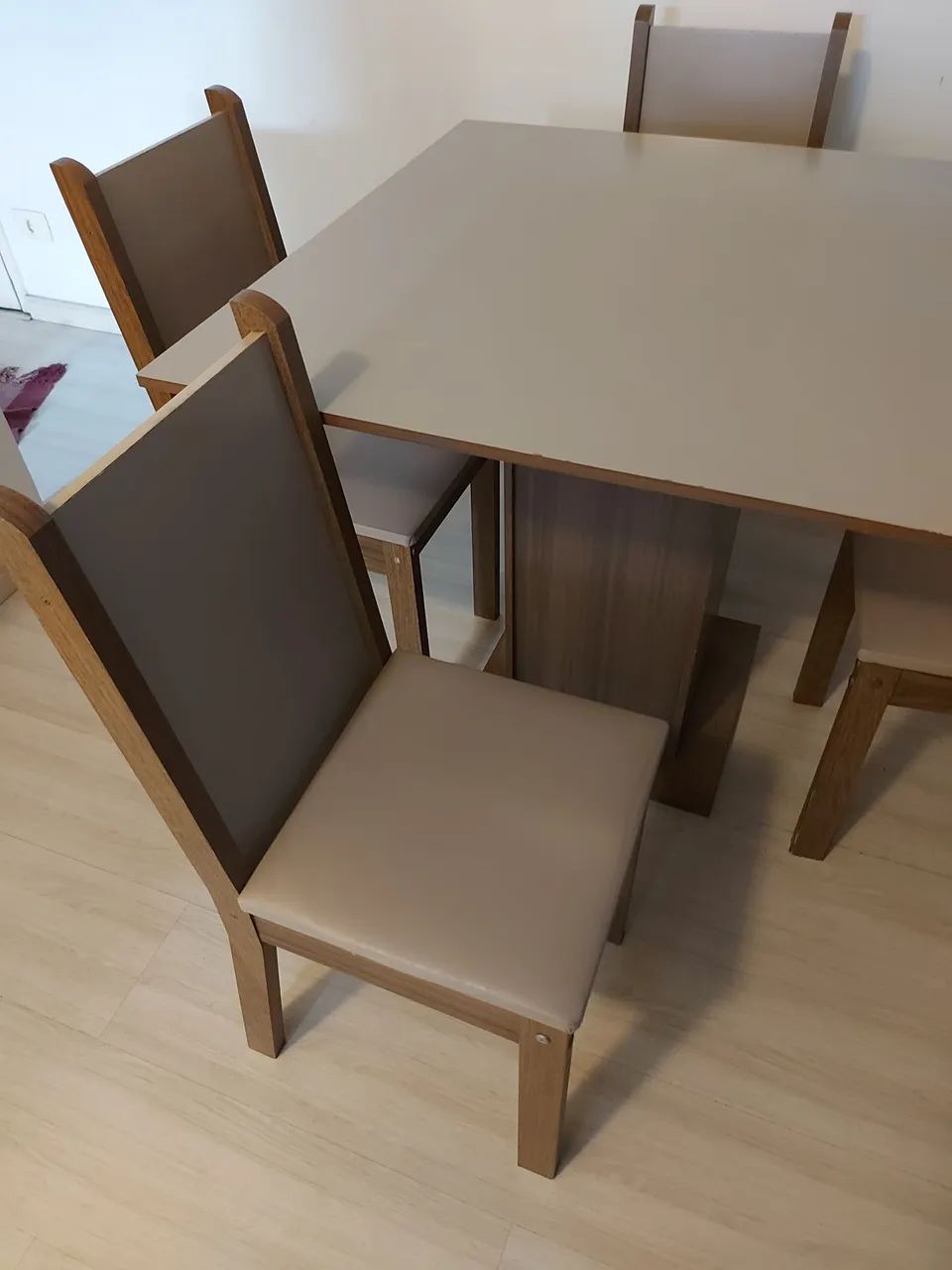 Mesa com 4 cadeiras - Foto 2