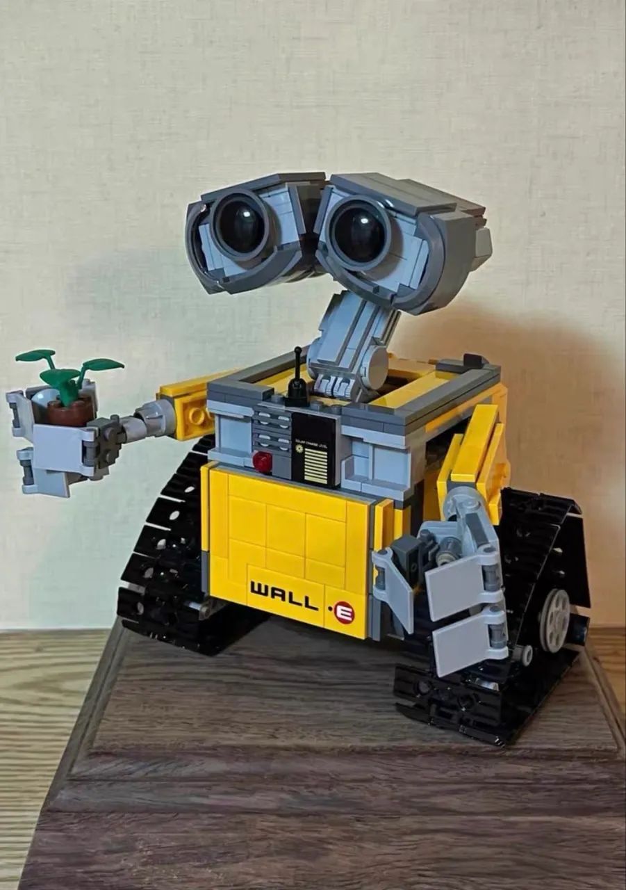 BLOCO DE MONTAR ROBÔ WALL-E 687 PEÇAS (LACRADO)  - Foto 2