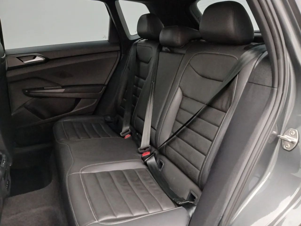 Volkswagen Taos Highline 1.4 250 TSI Flex Aut., foto 17 de 18