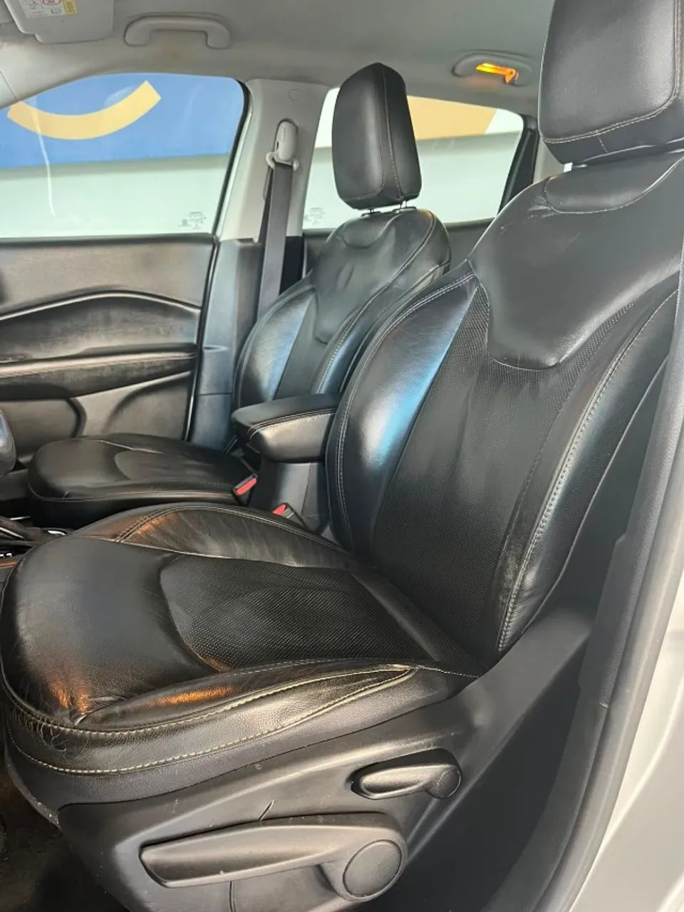 Jeep Compass Longitude 2.0 4X2 Flex 16V Aut. 2017 - Foto 4