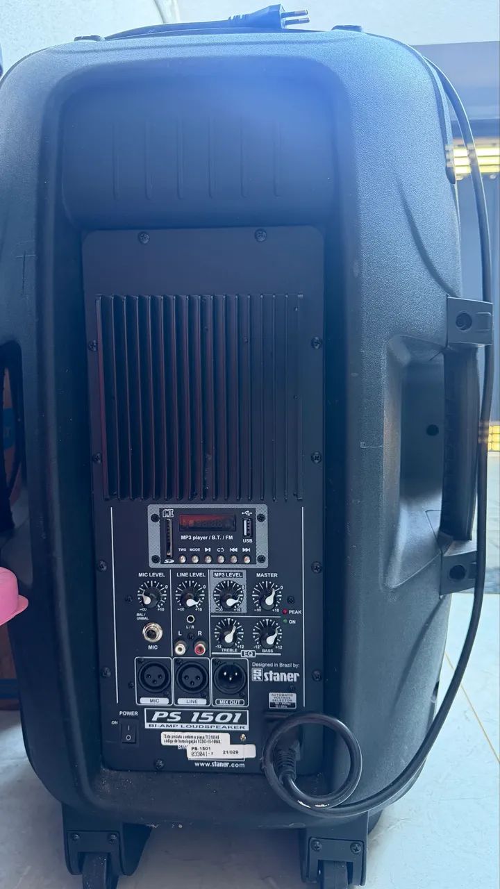 Caixa de som acústica ativa bi-amplificada de 15" e 200W RMS - Foto 2
