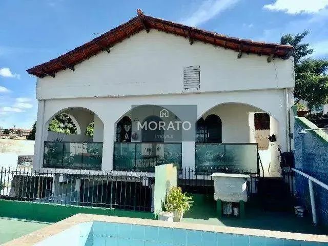 Casa 3 Quartos no Bairro Coqueiros