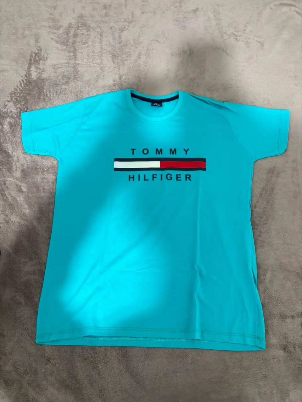 Combo 2 camisetas (Calvin Klein e thommy hilfiger) - Foto 4