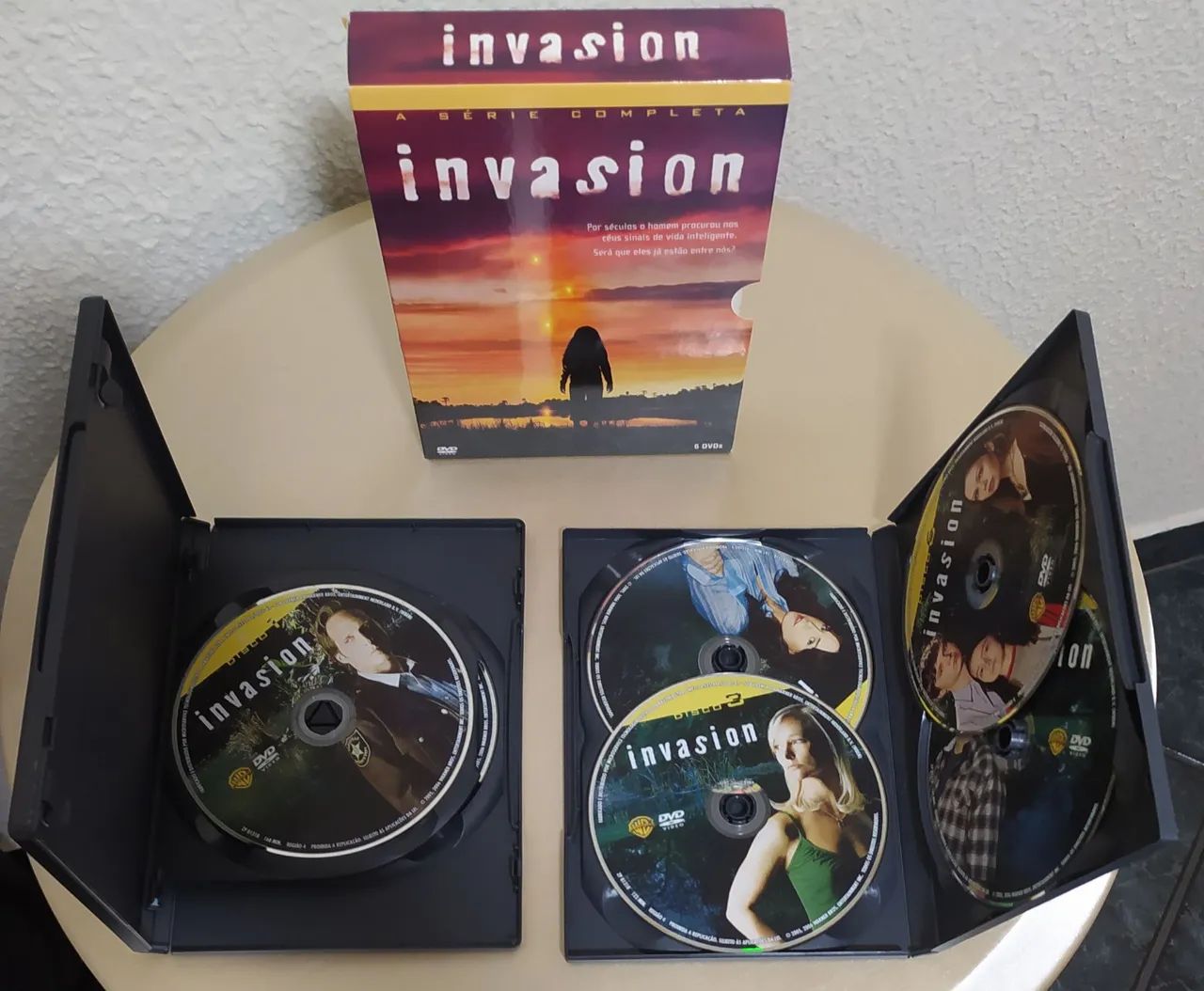 Invasion (2005) - A Série Completa - 6 DVDs - Foto 5