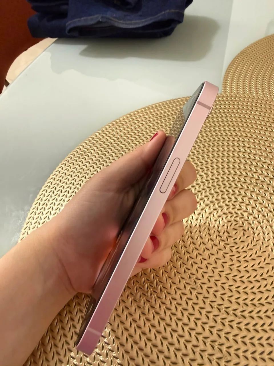 iPhone 17E Rose 256GB 2 meses de uso - Foto 2