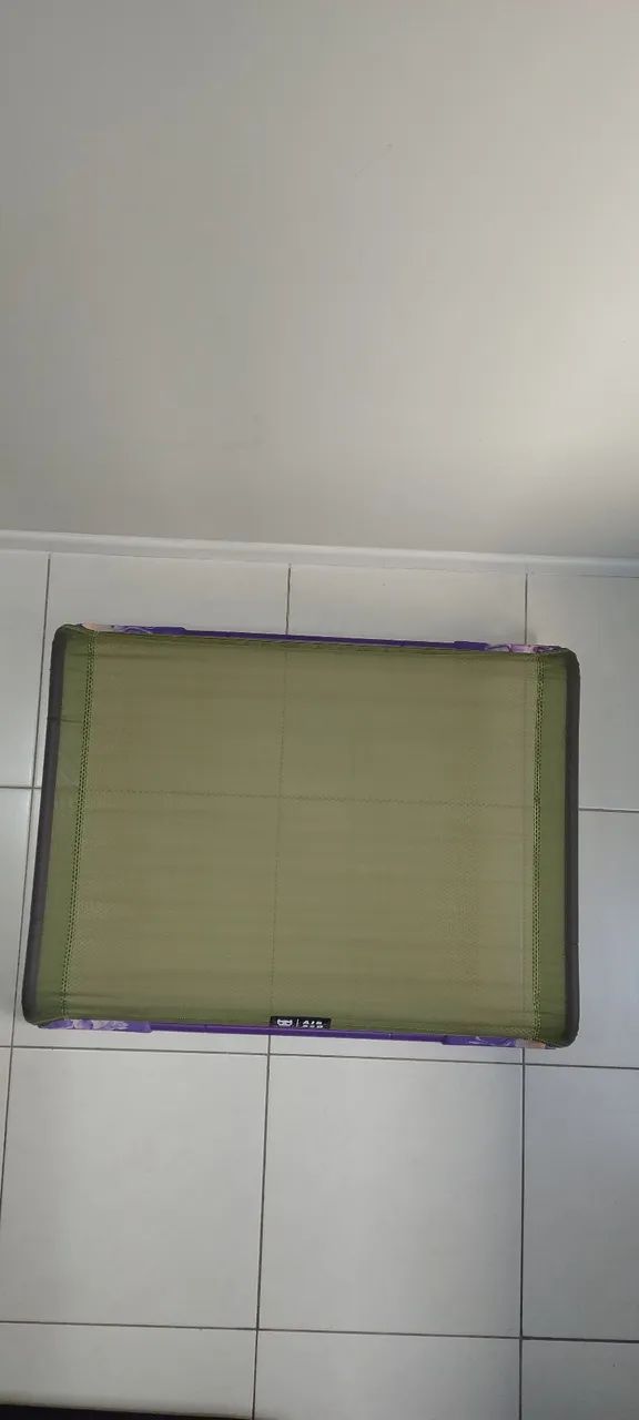 Cama suspensa 