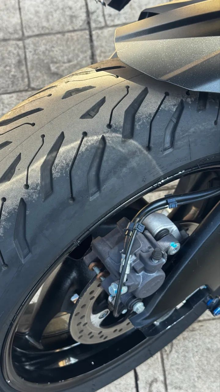 GSX-S 1000 - Foto 5