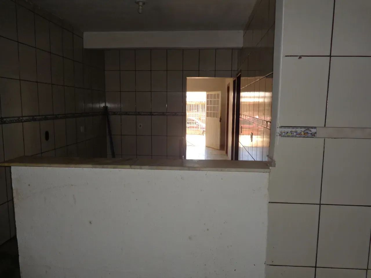 QR 110 Ótimo Apartamento Terreo com 2 Quartos Escriturado Lado Metrô em Samambaia Sul  DF - Foto 12