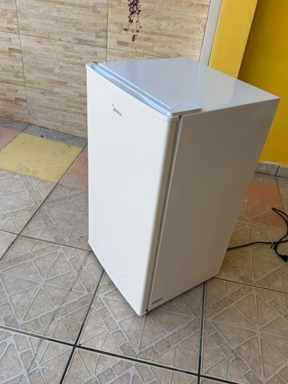 Frigobar 93L Inverter Branco