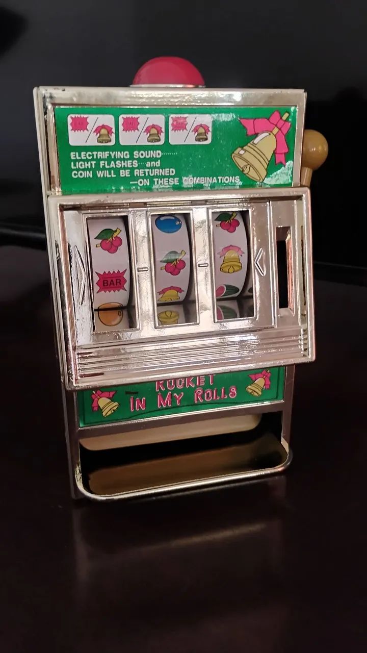 COFRINHO DÉCADA DE 80 A PILHA E FUNCIONANDO  - Foto 3