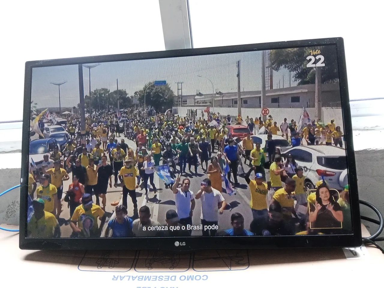 Tv LG 28 polegadas com conversor integrado  - Foto 3