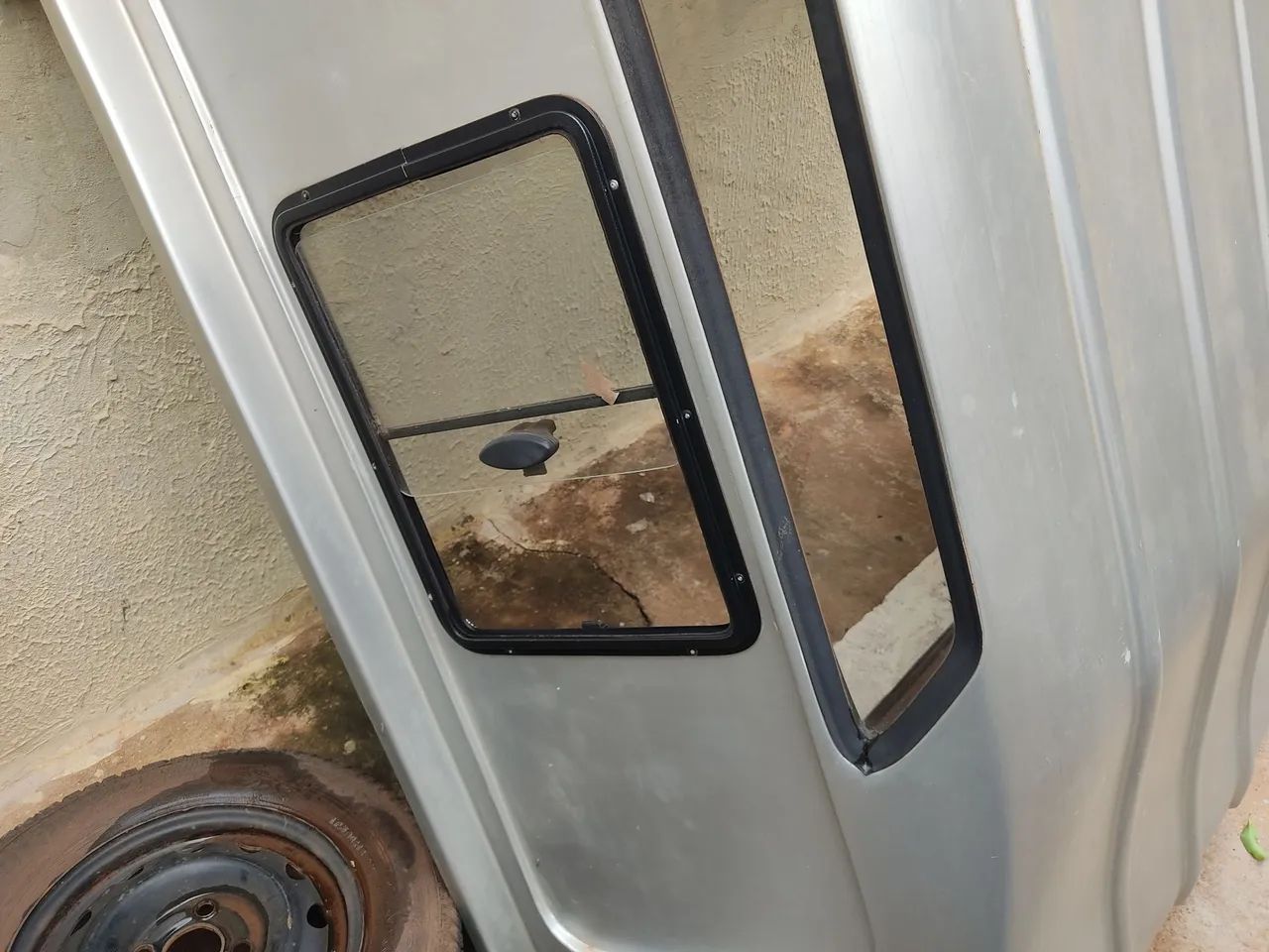 Capota Hilux de fibra - Foto 3