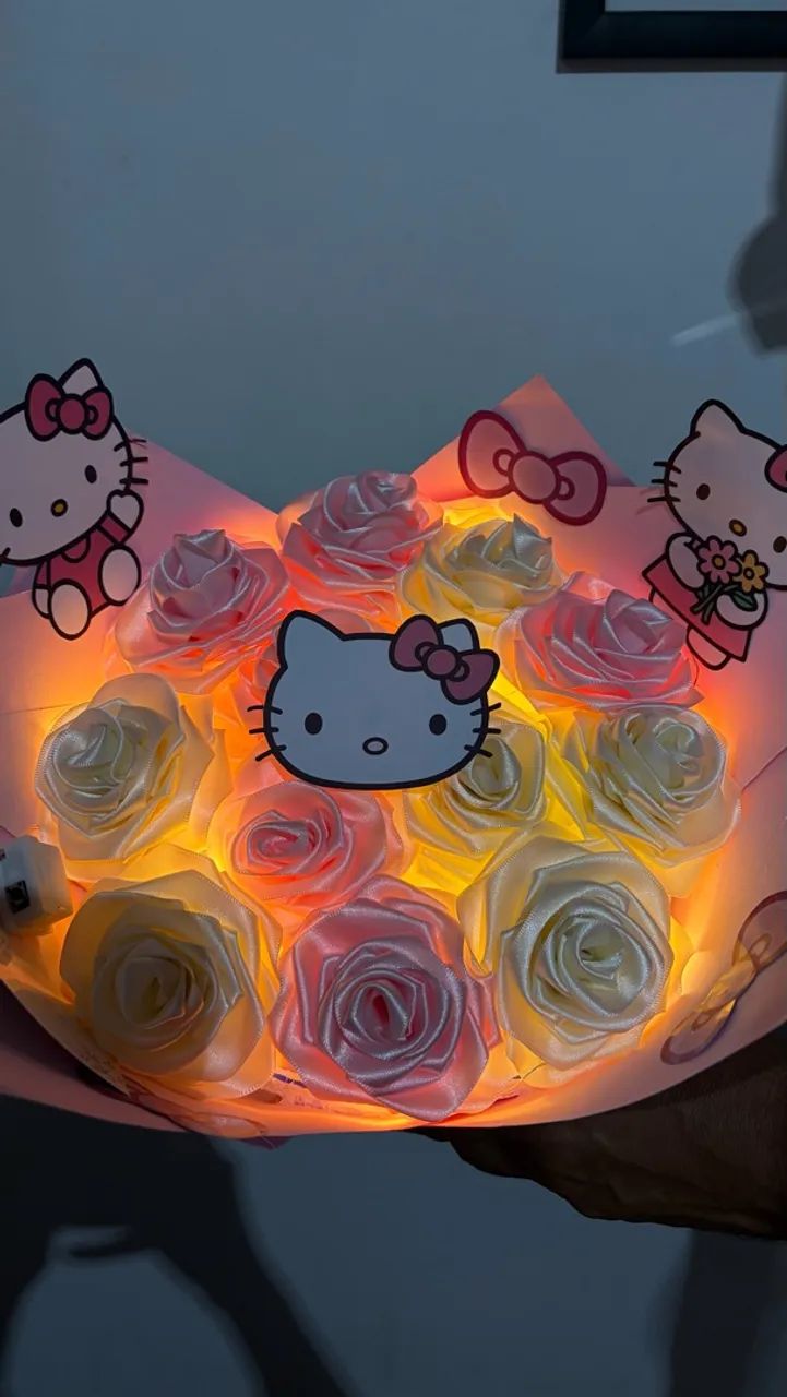 Buquê de cetim - Hello Kitty - Foto 4