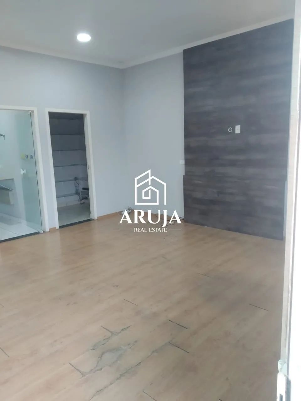 Prédio Comercial com 376 m², 5 Dormitórios, 1 Suíte, 5 Banheiros e 7 Vagas - Foto 5
