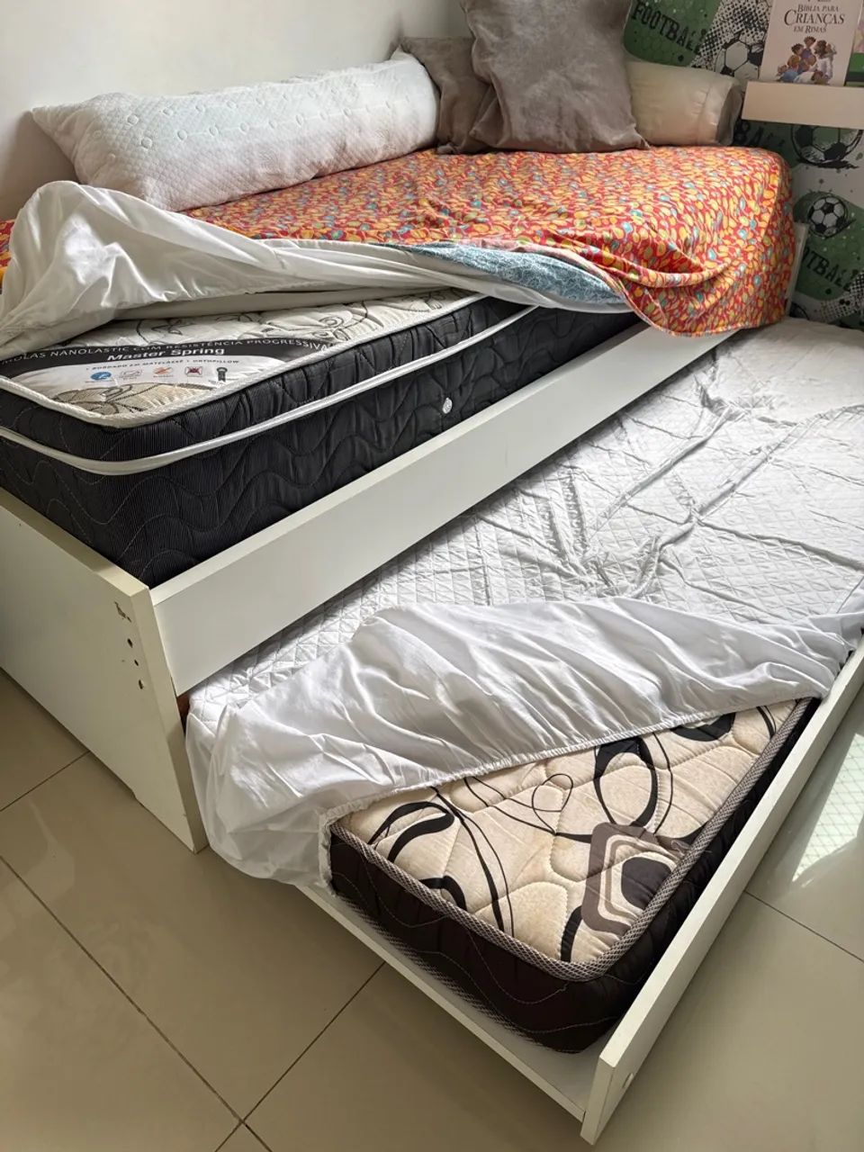 Cama com bicama + os colchões 1,98x1,80 - Foto 4