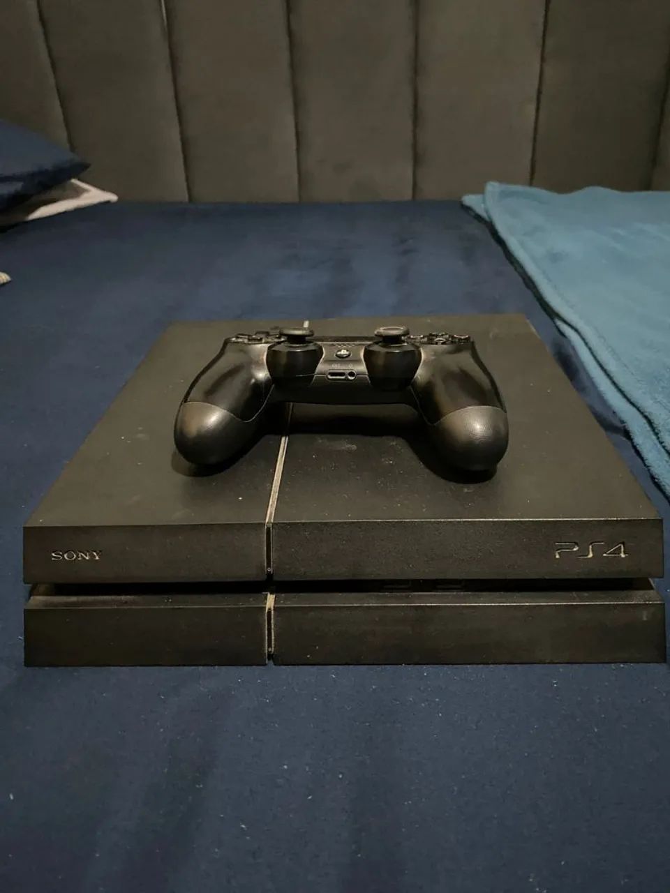 Vendo PS4 com controle e Jogos. - Foto 3
