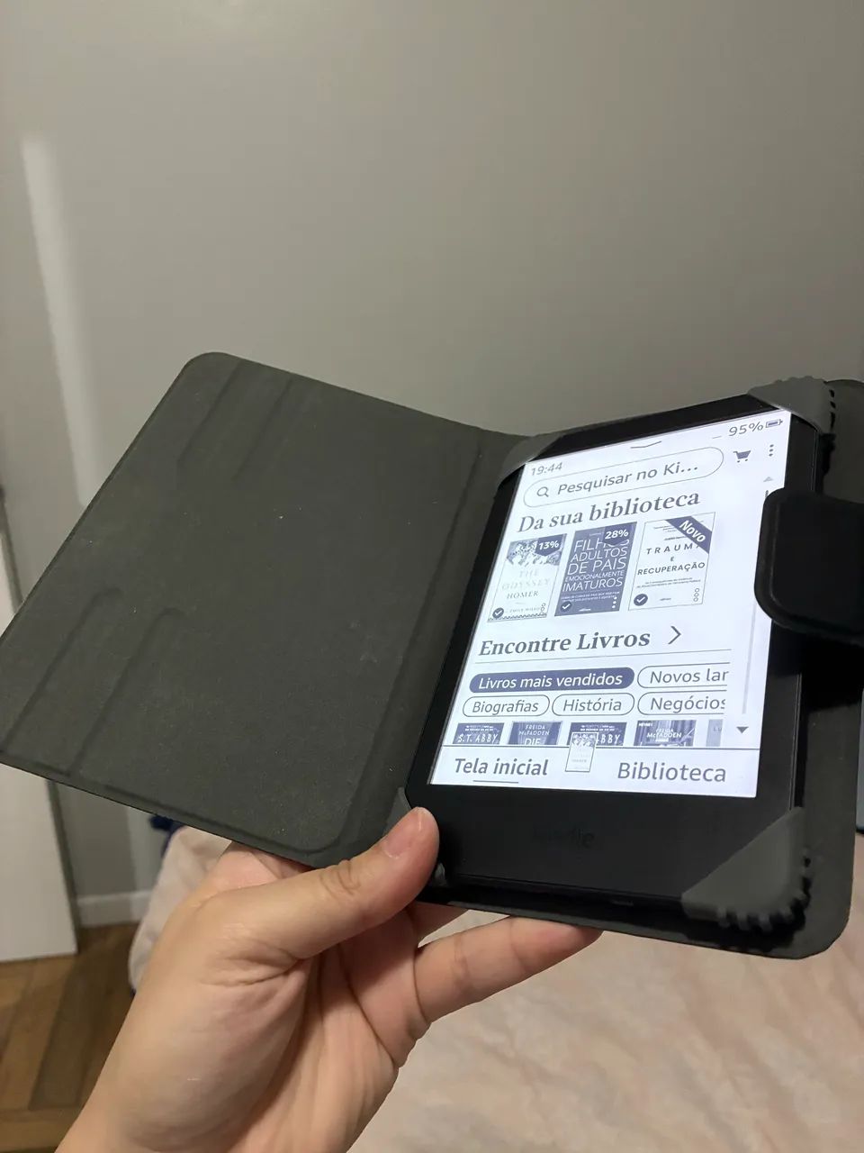 Kindle 16 GB (Geração mais recente) + capinha - Foto 3