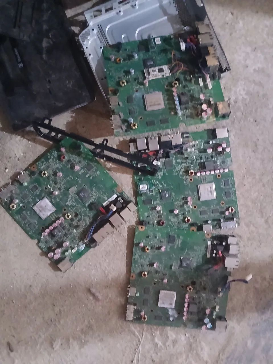 Vendo peças de xbox 360 e ps3 FAT