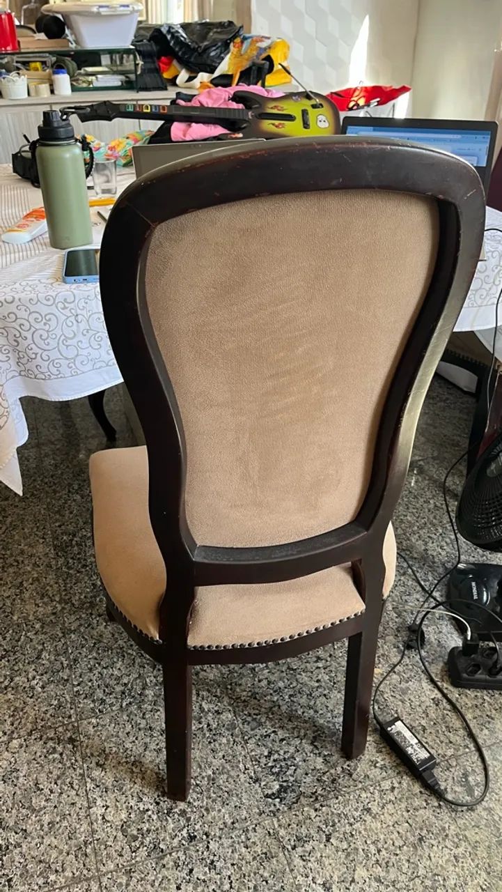 Mesa de vidro com 4 cadeiras 