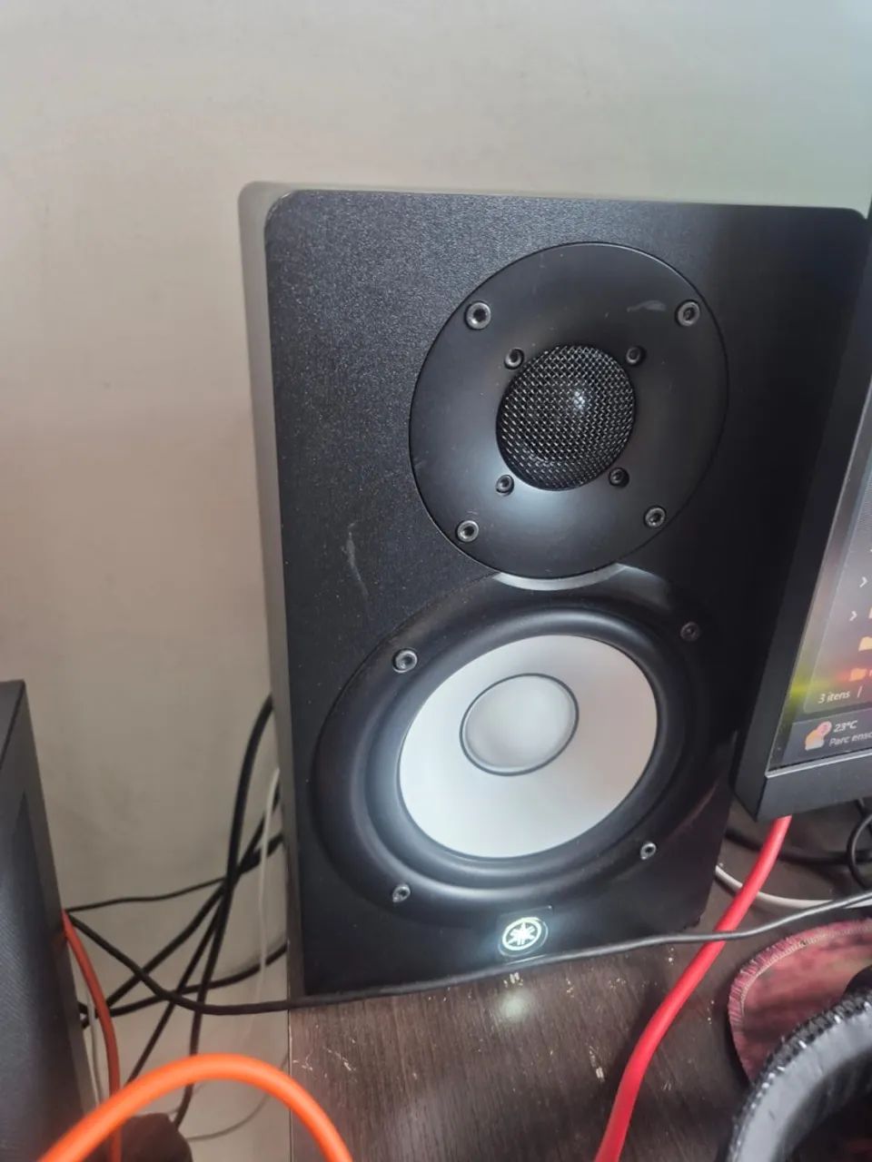 2 MONITORES DE ÁUDIO HS5