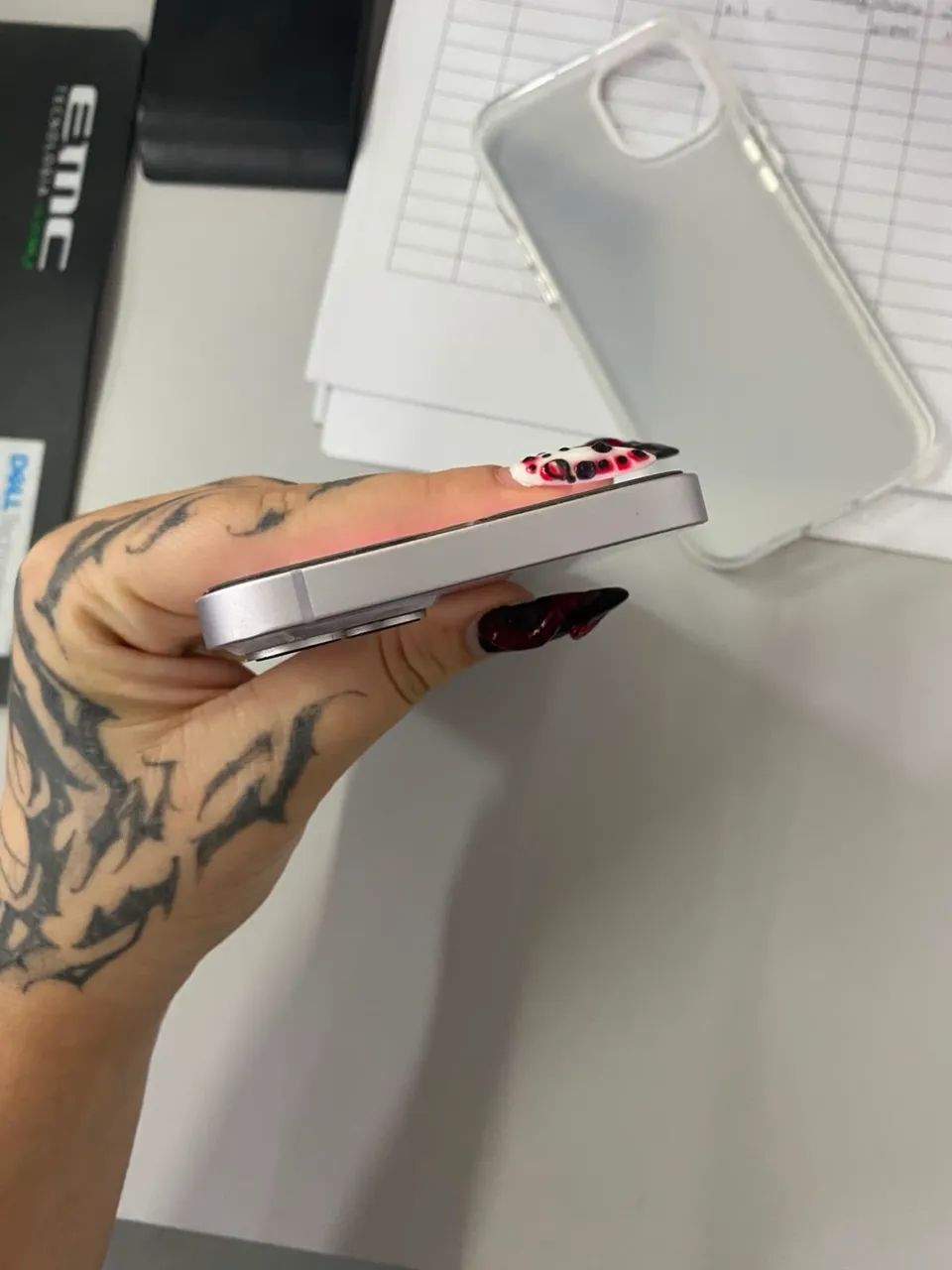 iPhone 14 plus 256gb lilás  - Foto 3