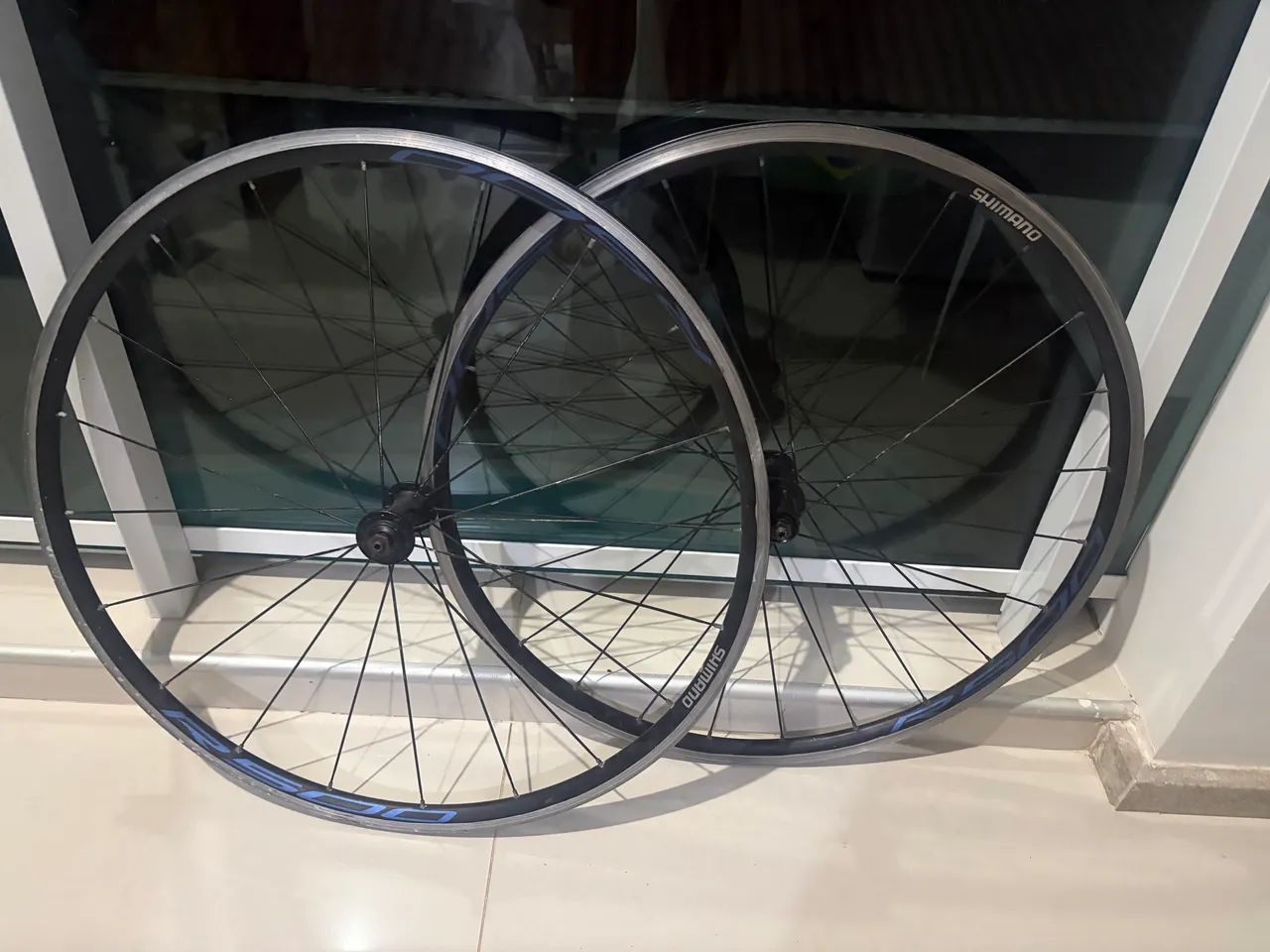 RODA SHIMANO 8/10v R500 - USADA  - Foto 3