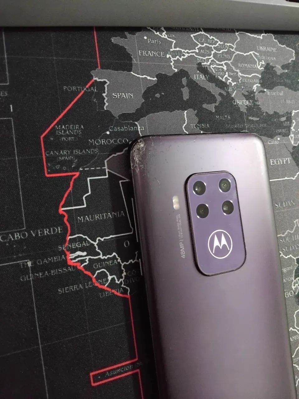 Motorola One Zoom - Foto 3