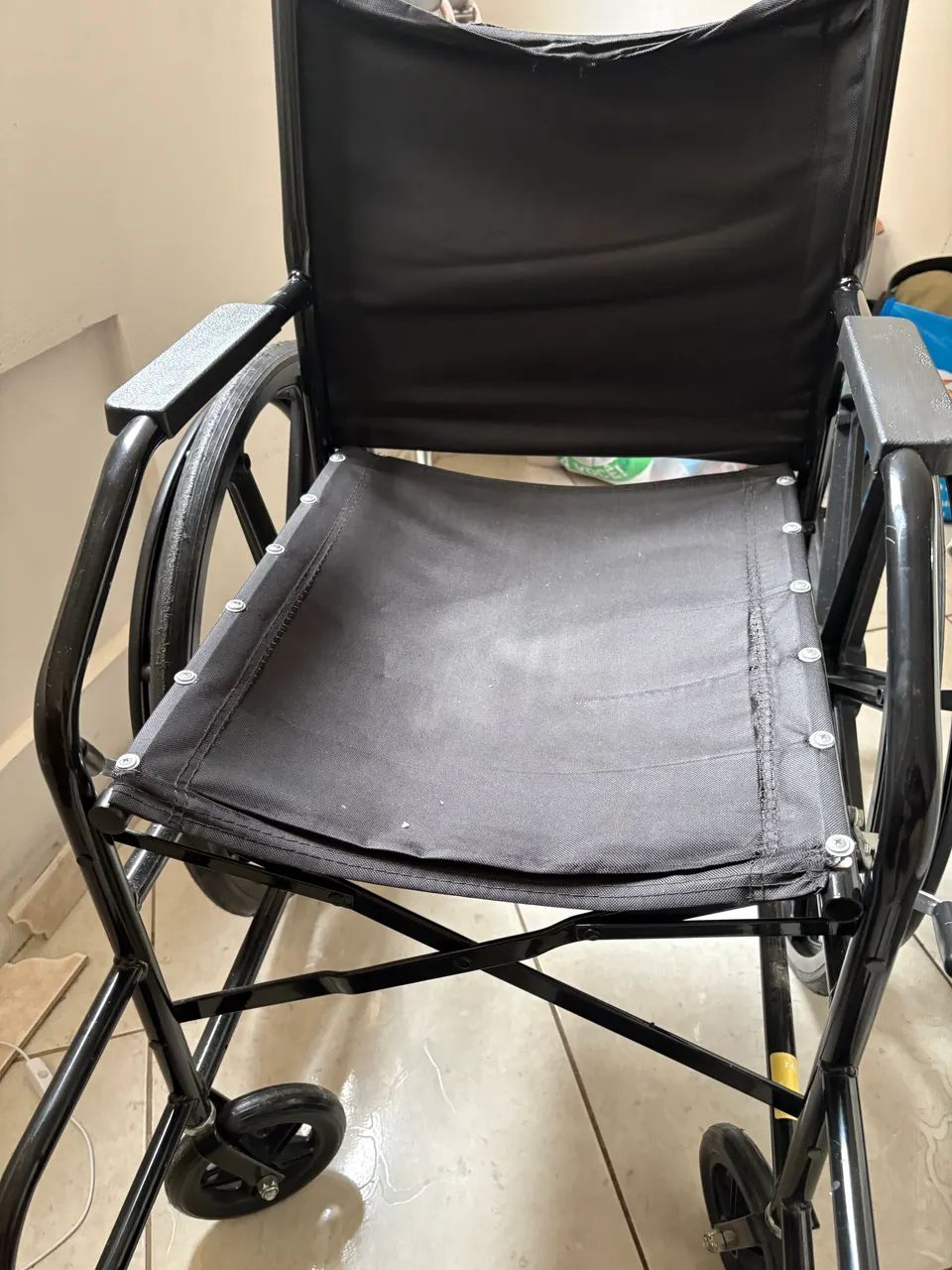 Cadeira de rodas  - Foto 2