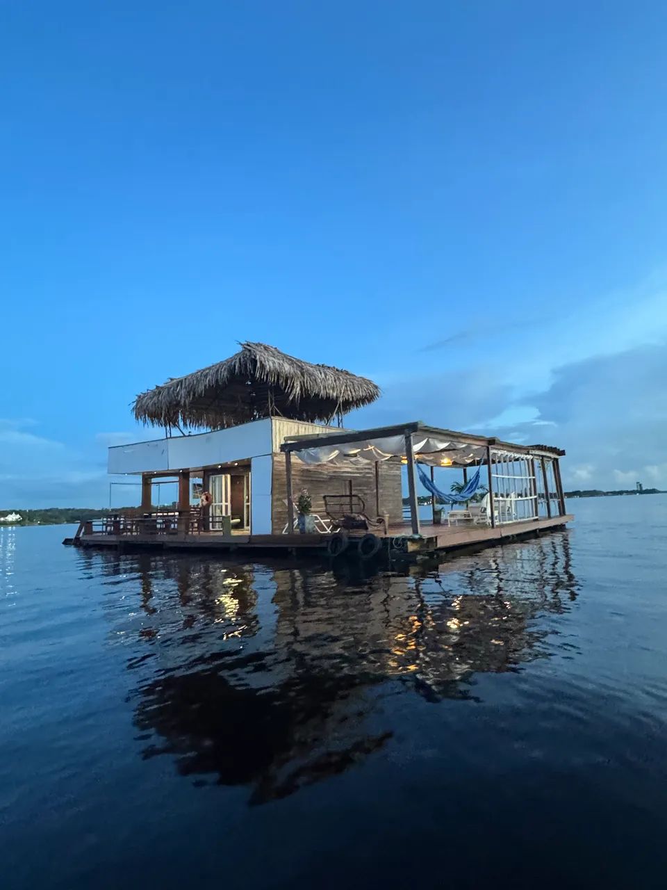 VENDO FLUTUANTE 225m² tarumã