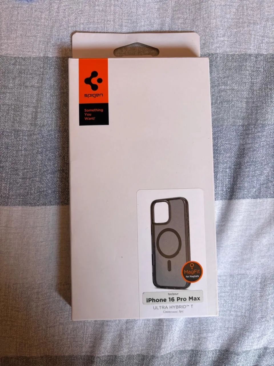 Capa spigen ultra hybrid T iPhone 16 pro max 