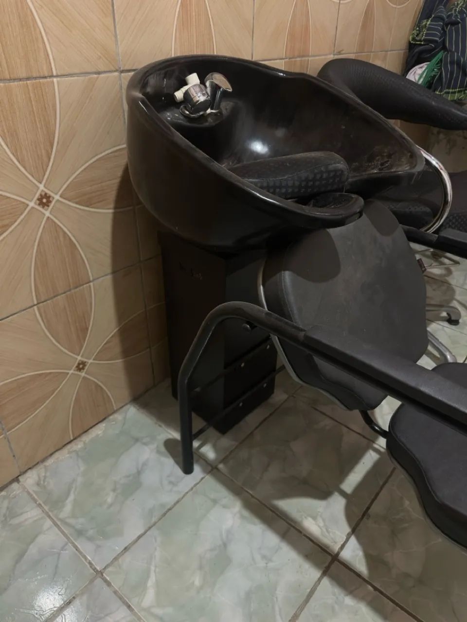 Lavatório e Cadeira para salão  - Foto 2