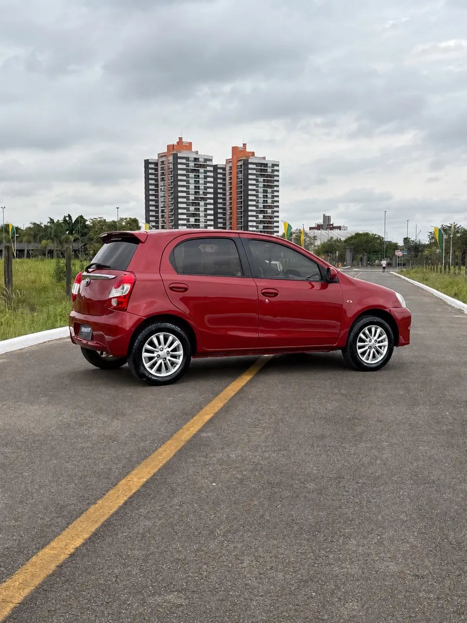 Toyota Etios XLS 1.5 Flex 16V 5P Mec. 2013 - Foto 4