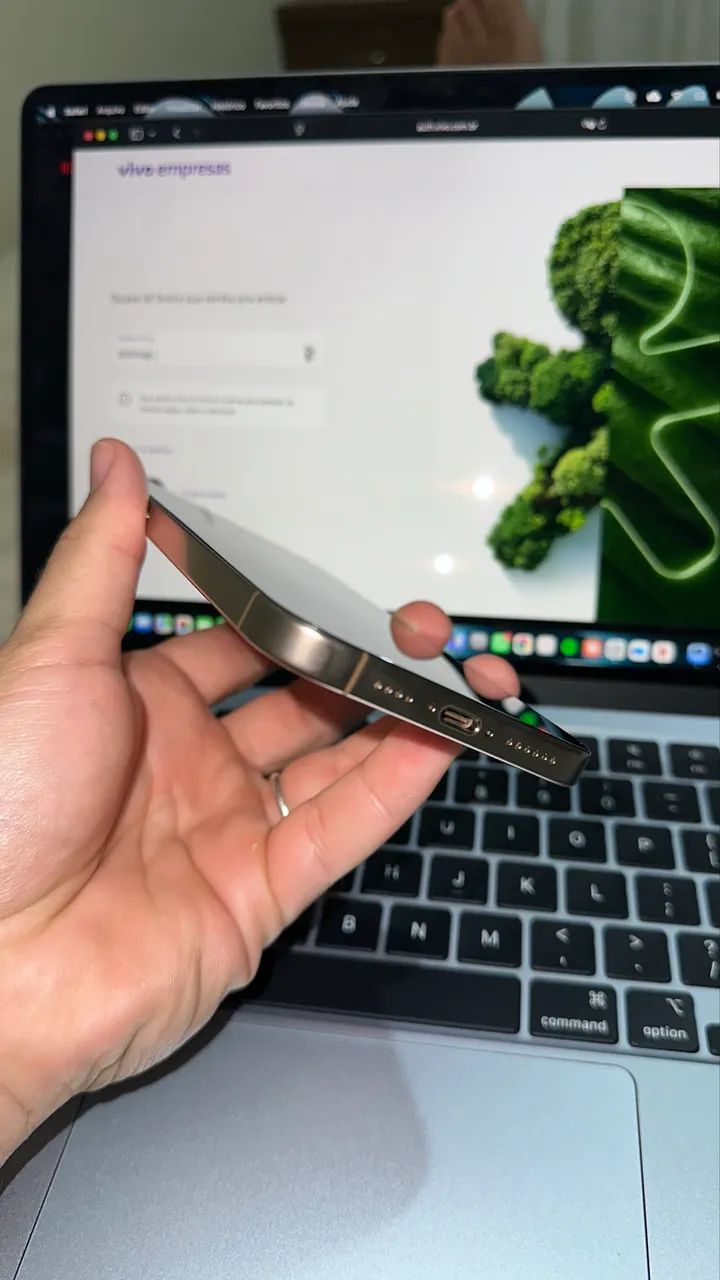 IPhone 16 pro Max  - Foto 4