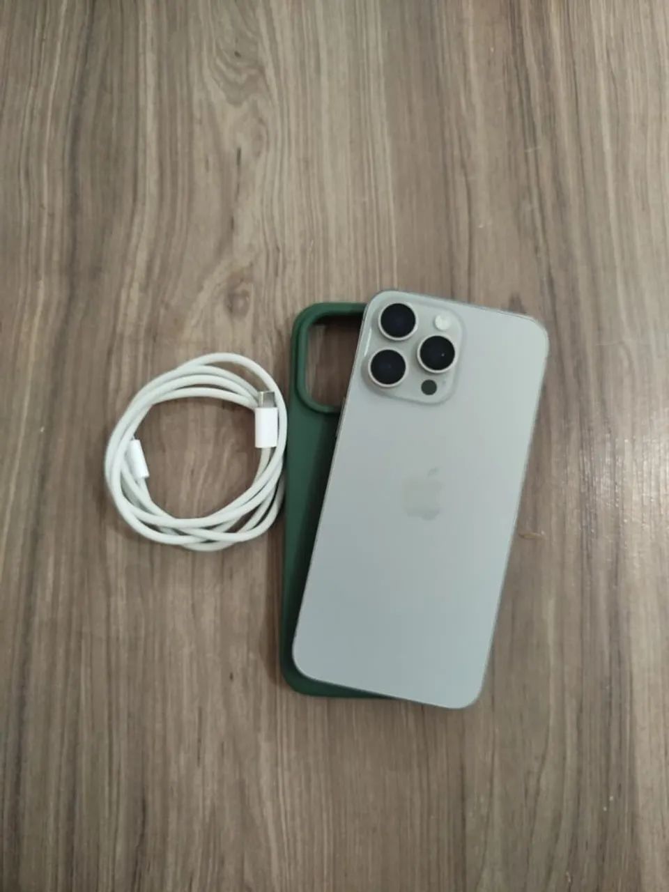 IPhone 15 Pro Max - Foto 2