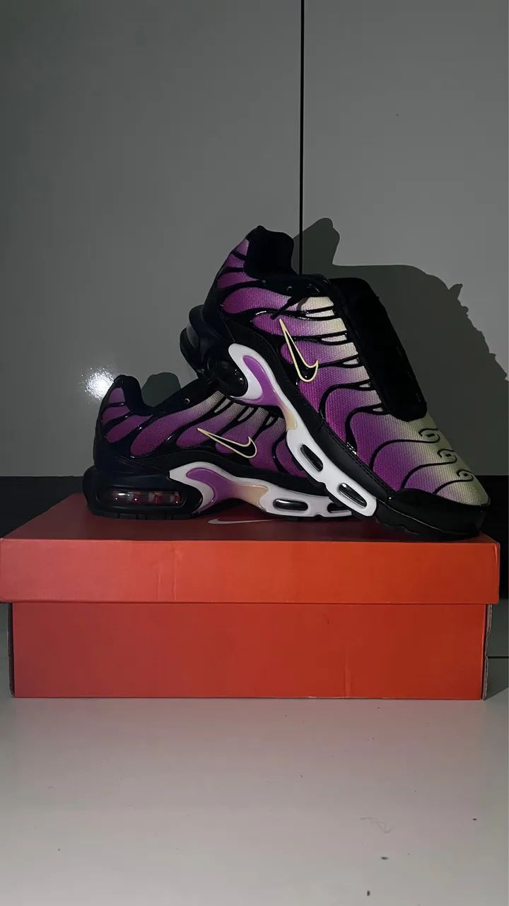 Air max Tn roxo e preto