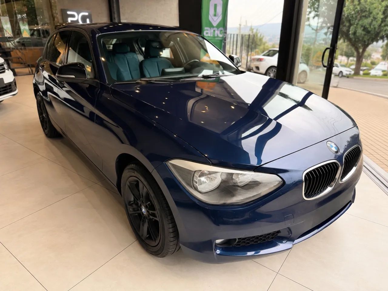 BMW 118IA / Urban/sport 1.6 TB 16V 170cv 5P 2012