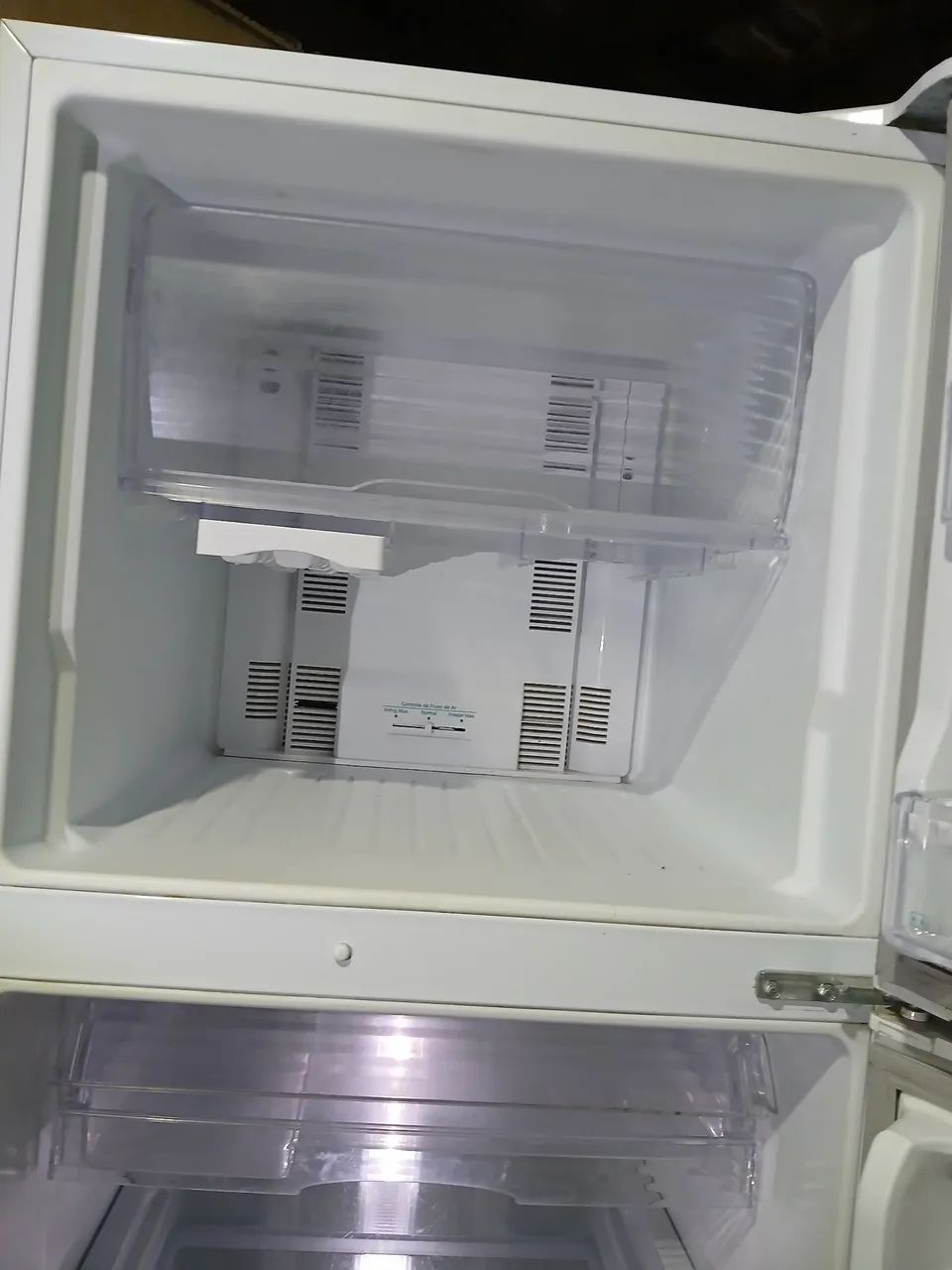 Vendo geladeira Panasonic  - Foto 2