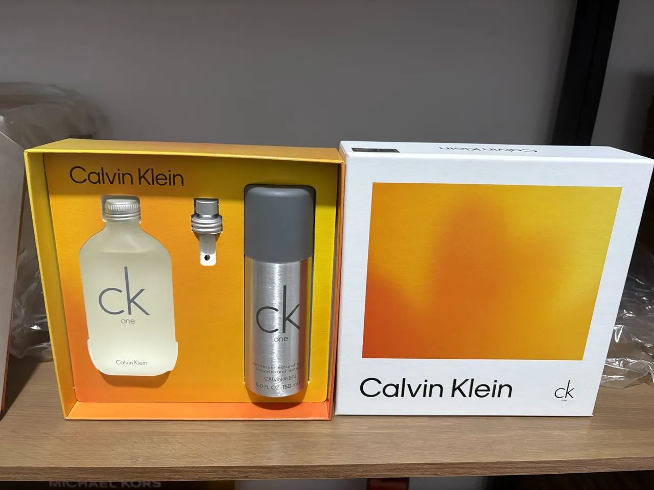 Perfume kit Calvin Klein CK one 