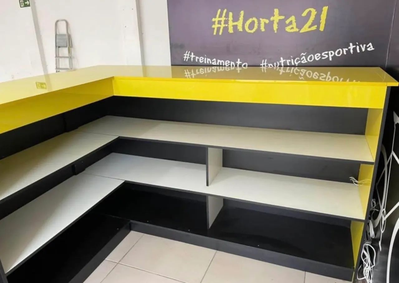 Large L-shaped counter in EXCELLENT condition439340262784378883