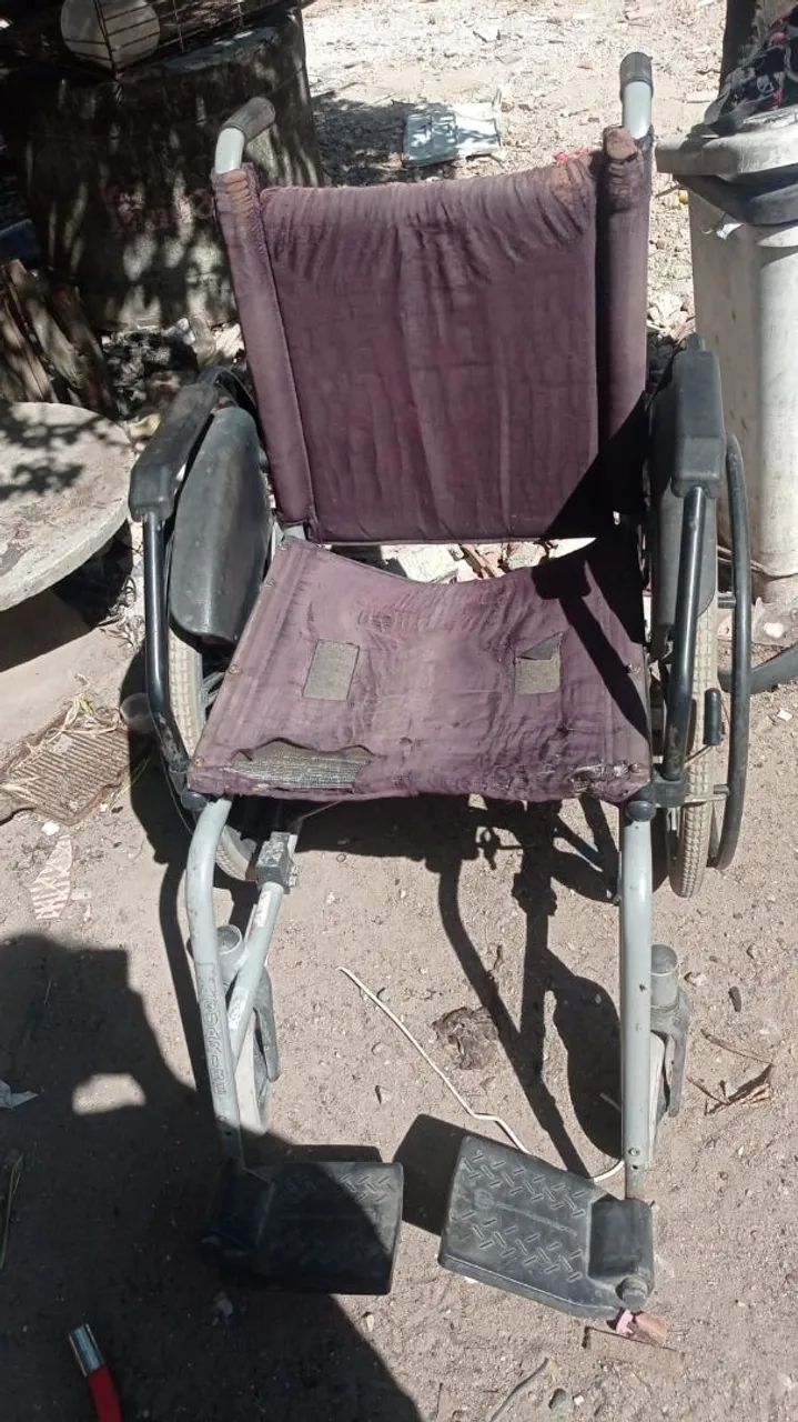 Cadeira de rodas  - Foto 2