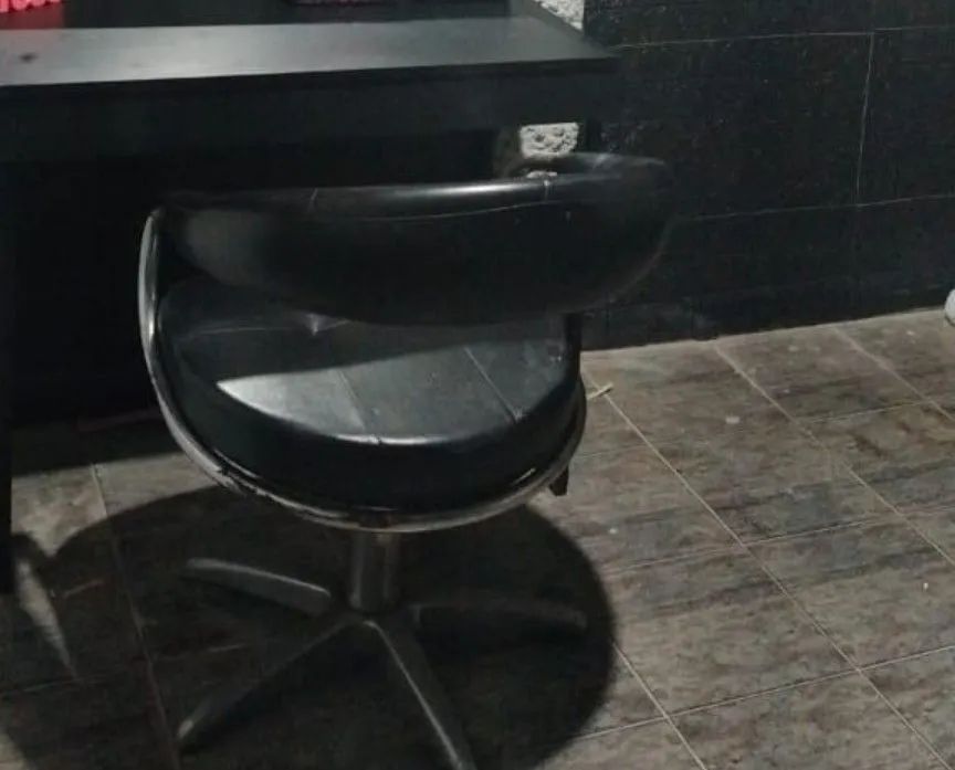 Vendo tudo pra começar a trabalhar de cabeleireira . - Foto 2
