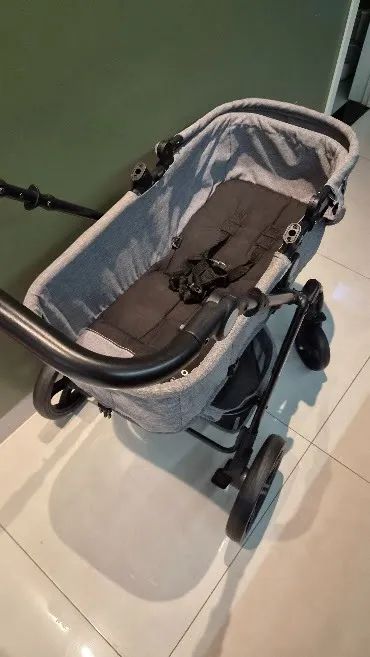 Carrinho de Bebê Moisés com Bebê Conforto e Base Veicular - Foto 3
