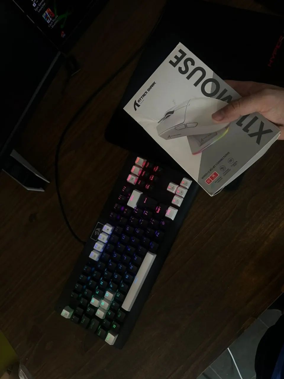 Kit Gamer com Teclado, Mouse e Mouse Pad - Foto 2