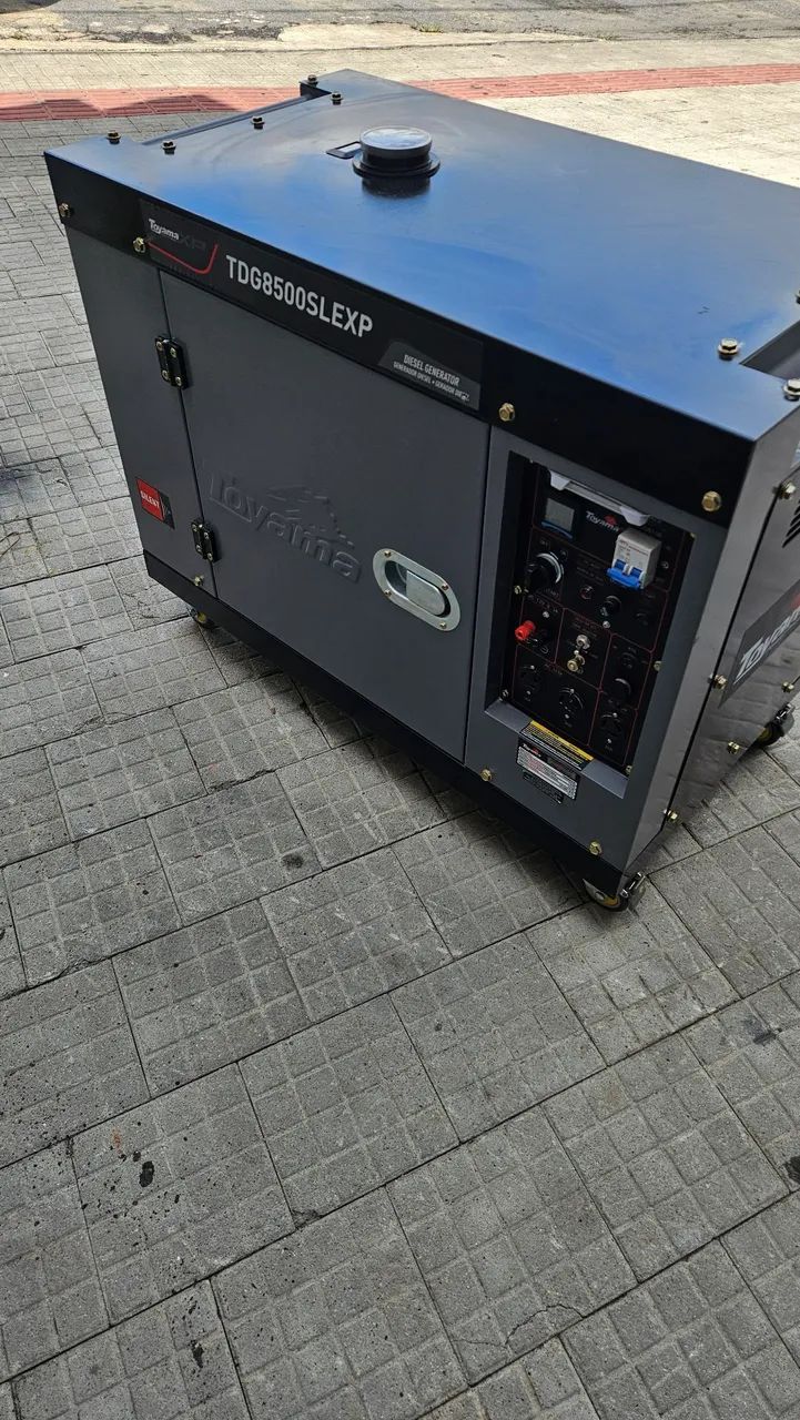 Gerador de energia 8 kva toyama diesel automático ano 2022 poucas horas de uso - Foto 3