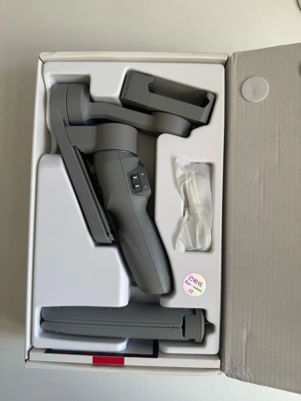 Gimbal Zhiyun Smooth Q3 com Tripé e LED
