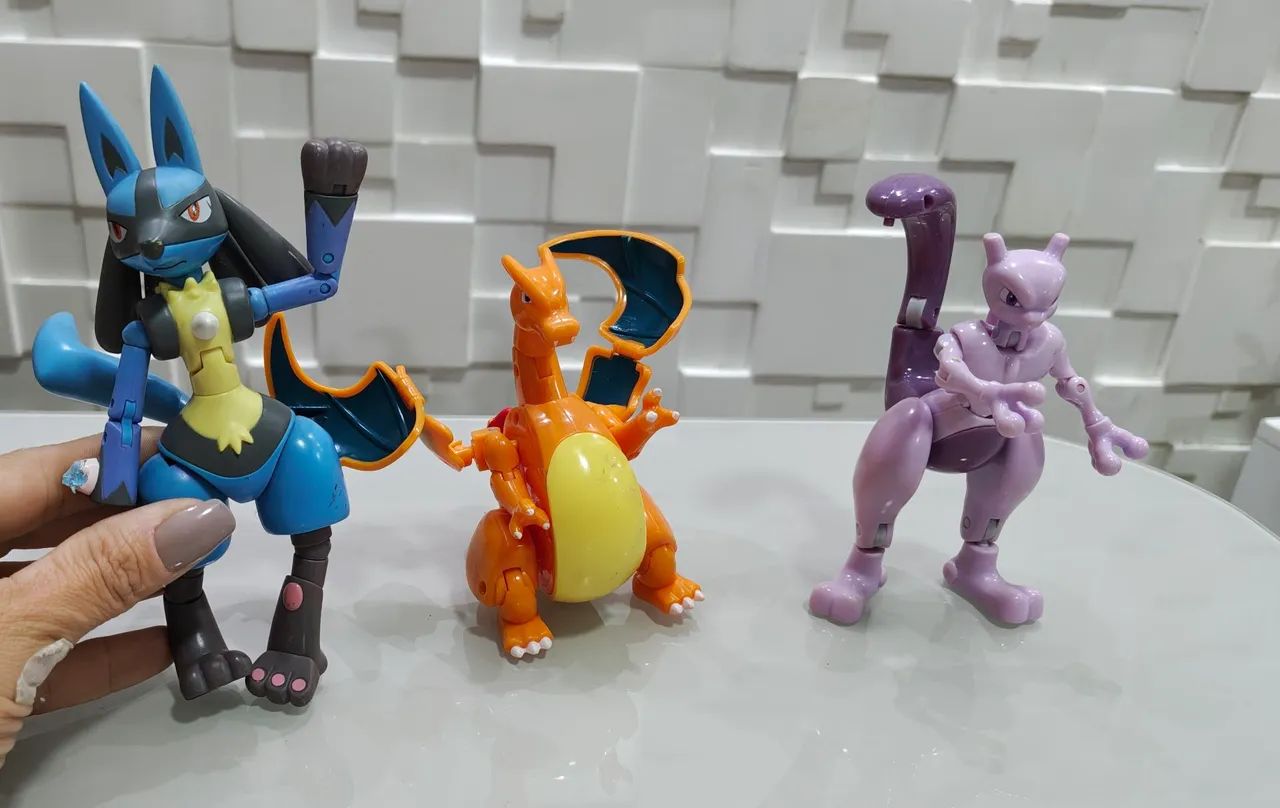 Kit Boneco Pokémon Charizard Lucario Mewtwo 