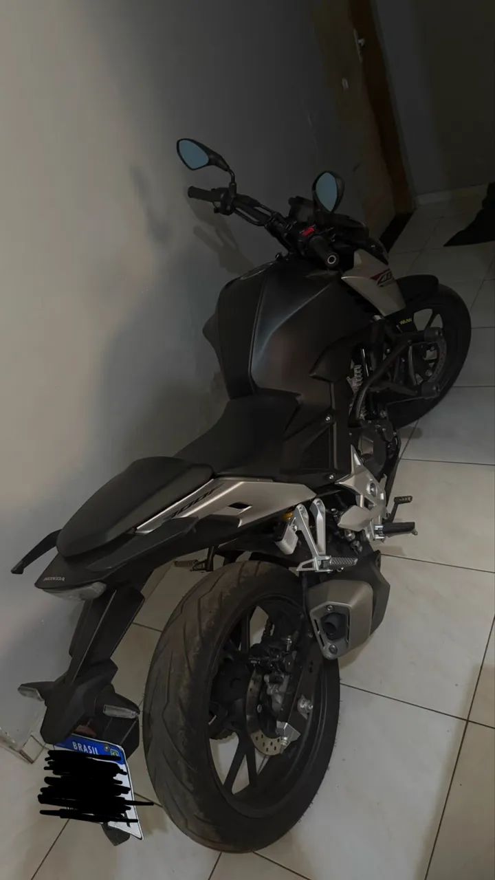 Honda CB 300  - Foto 2