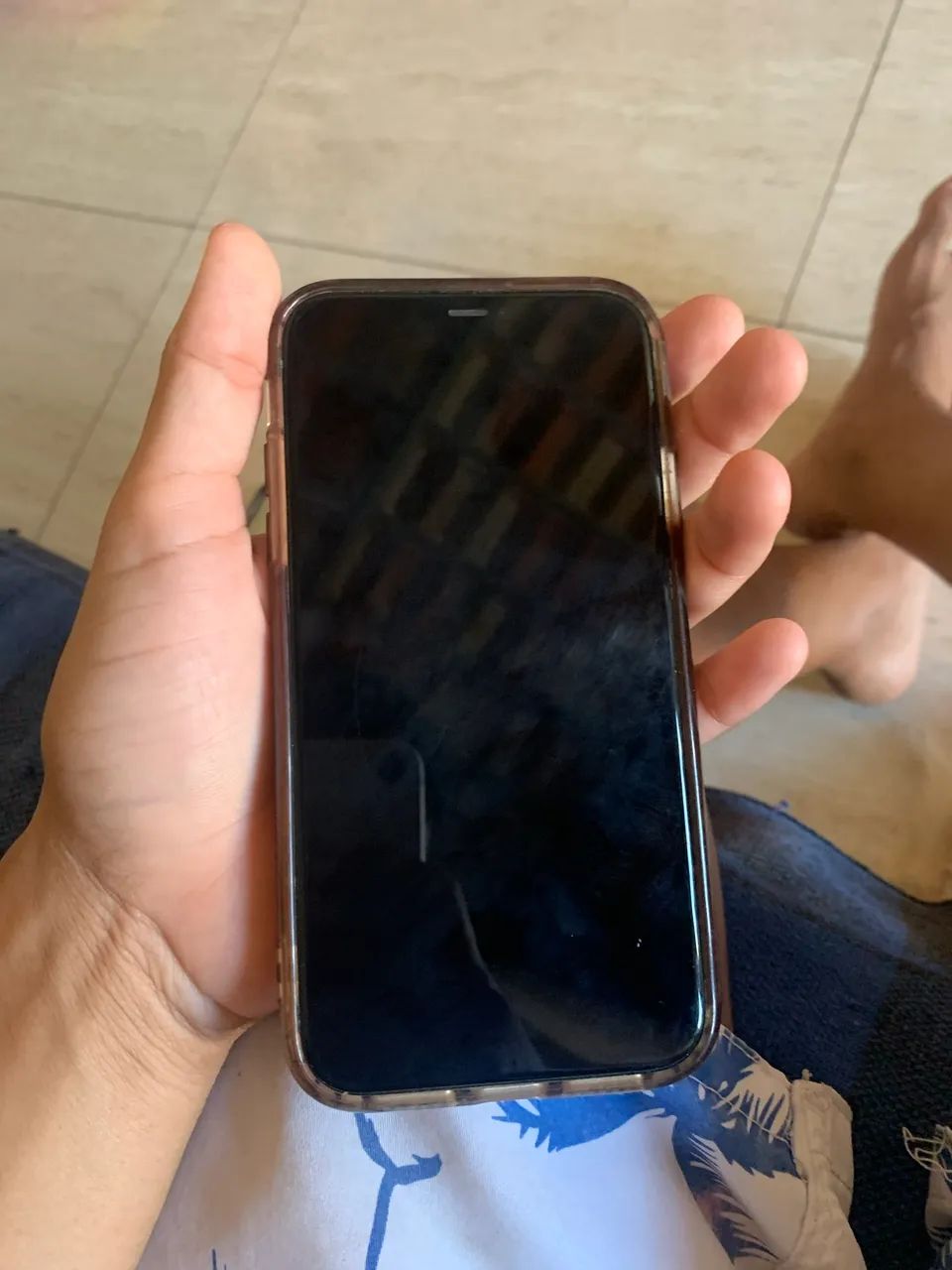 iPhone 11 64 único dono com caixa só manda msg se tiver dinheiro 